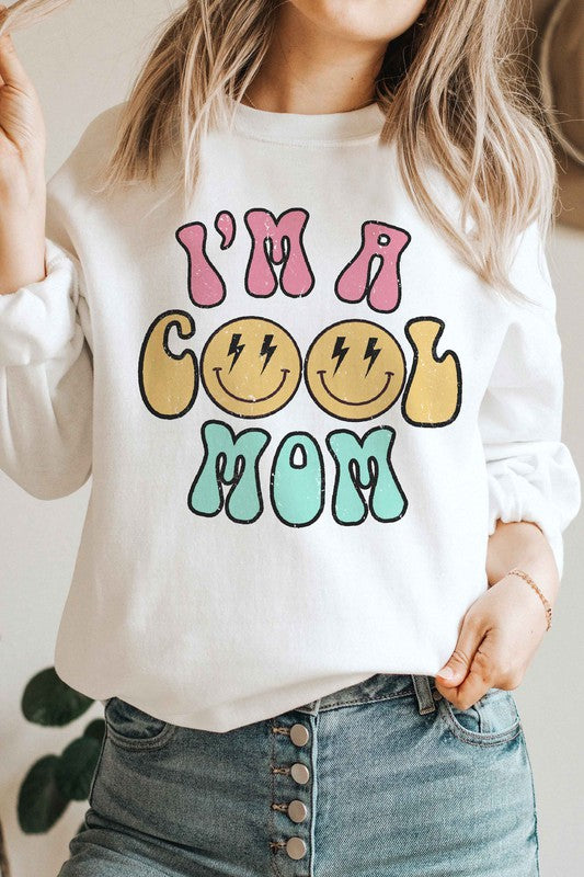 I'M A COOL MOM GRAPHIC SWEATSHIRT